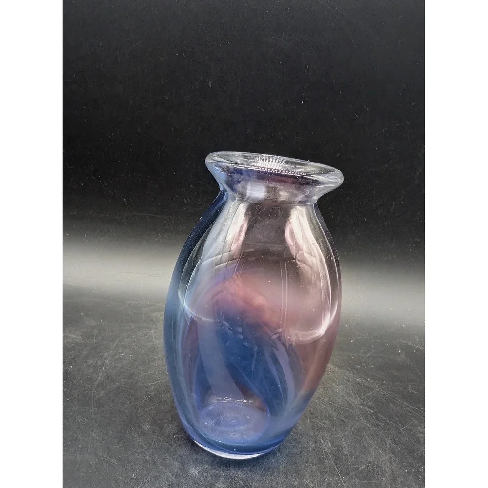 Robert  Lichtenmann Signed 1986 Hand Blown Art Glass Vase Blue Purple Studio